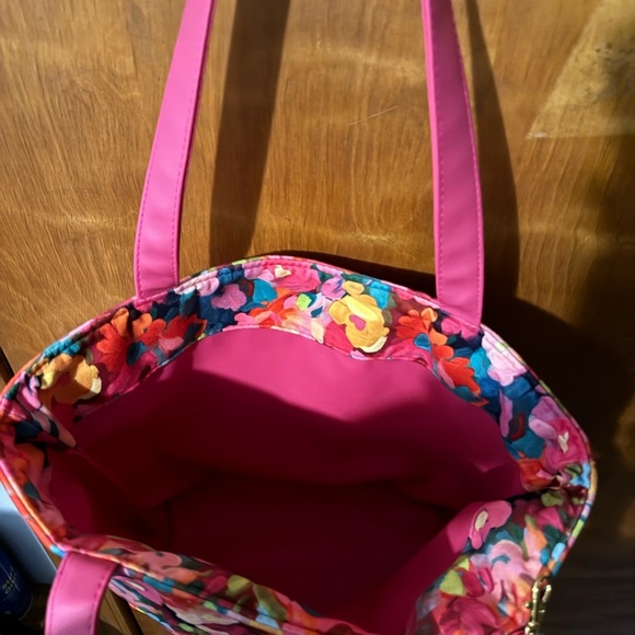 NWT Meadow Magic Tote - Makeup Jukie - Picture 4 of 6